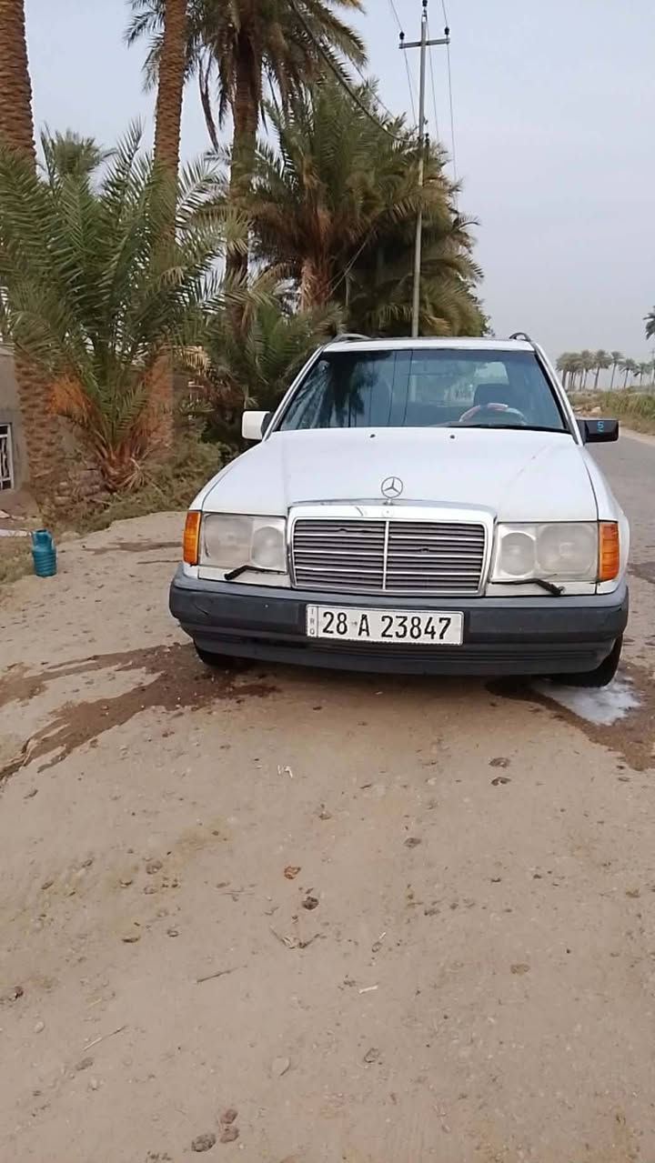 مرسيدس استيشن • ١٩٨٨ • مكينة ٢٥٠٠