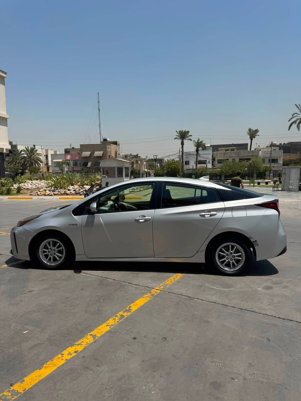 سلام عليكم تيوتا بريوس ٢٠٢١
ماشيه ٨٠
اي نقص مابيه 
سعرها ب١١٣ وبيها مجال 
مكاني بغداد حي الخضراء 
***********
مصبوغه كم قطعه بيعته تصير مصبوغه حزام
