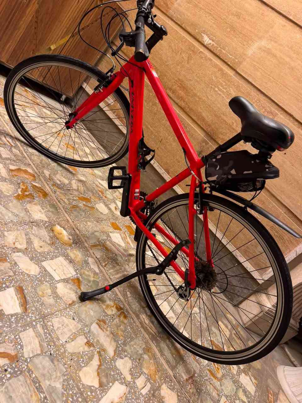 يونڤيكا C700 • ٢٨ بوصة • Shimano ALTS