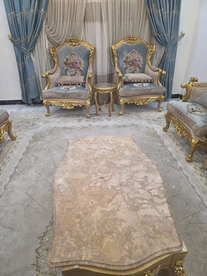 تخم قنفات ملكي
نظيف وكلش حلو
فصال أربيل
والبردة هم فصال
اريدهم ب٣مليون
الاستفسار *********** واتساب
