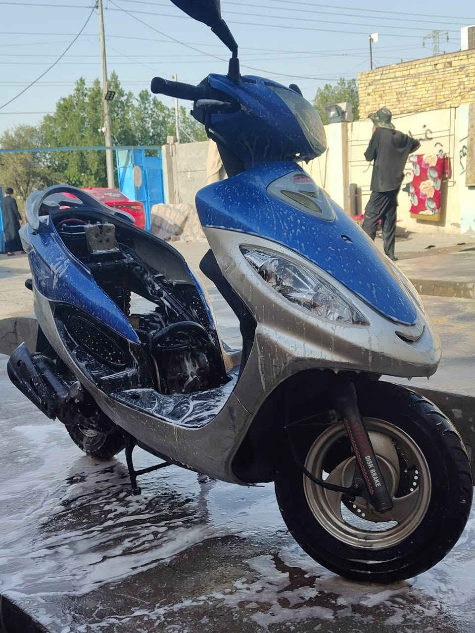 دراجه كامكو للبيع نضيفه
المجر الكبير 
السعر 825 وبيها مجال قليل 

للاستفسار ***********
