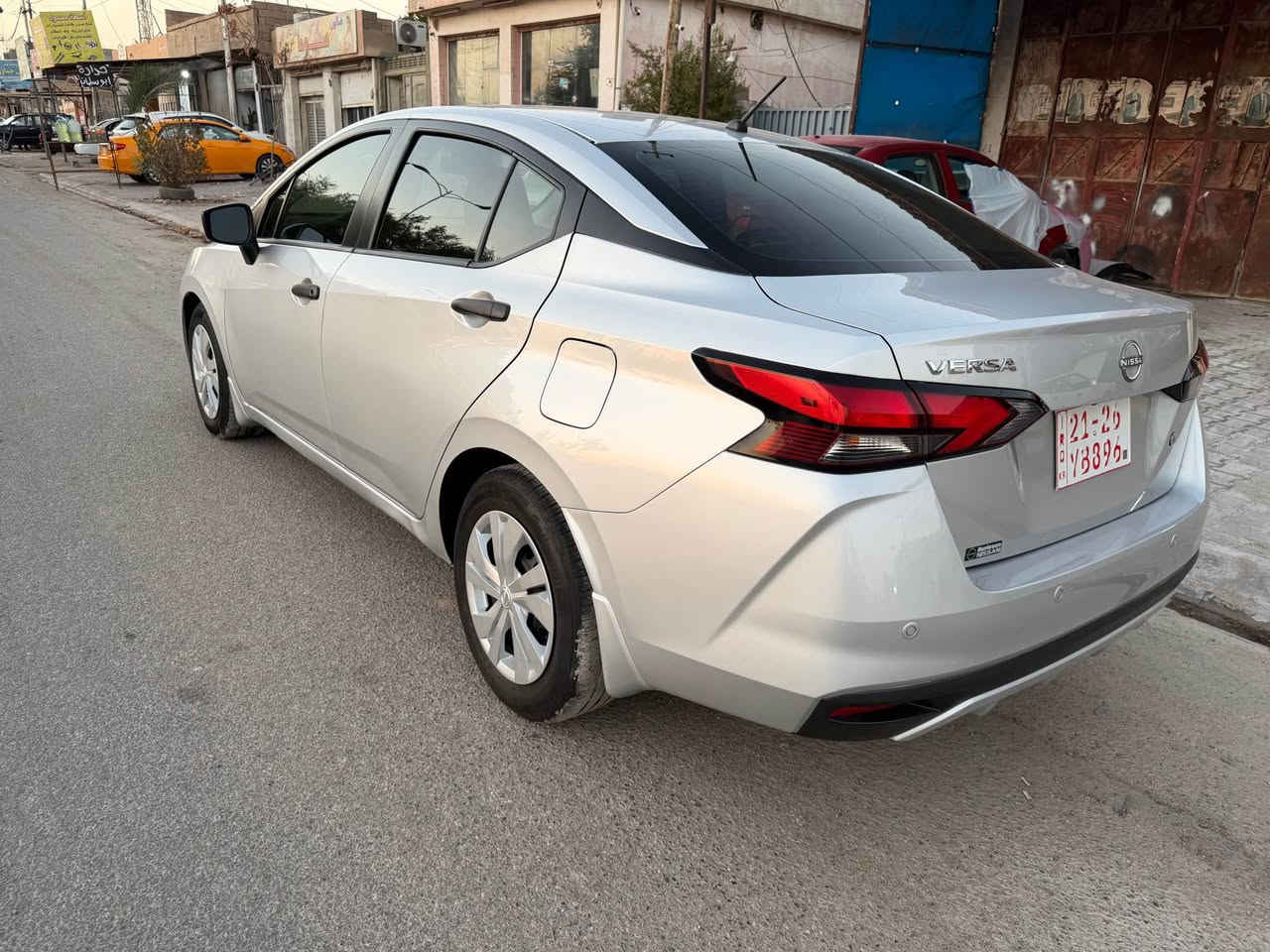 نيسان فيرسا سلفر موديل 2024 باب السكن و الجاملغ السكن صبغ رقم كاتي لمدة ٣ اشهر للاتصال:*********** /*********** كركوك, العراق
