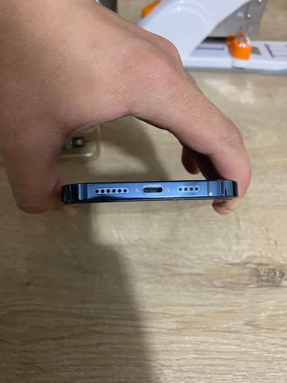 سلام عليكم
للبيـع فقط
١٢ برو ماكس 
لون نيلي مميز 
ذاكرة ١٢٨ 
بطارية 🔋 ٧٨ ابد مايصرف يعني الـ١٠٠ تكفيك يوم كامل فقط تصفح
امريكي نموذج m
بلادي ما مفتوح ابد يعني وتر بروف
 تك سيم كرت يعني خط واحد
كامل مابي نقص
وياه ثلاث كفرات وحماية كامرات اضافية ولزكة 
مغلف ppf
بي حماية كامرات
بي فلتر سماعات
لزكة مضللة شادها وعندي وحدة جديدة مامشدودة
مكاني بغداد الراشدية 
ماعندي توصيل 
سعرة ٤٥٠ مجال قليل حك الجية
استفسار ***********

نص مكتوب في الصور:
- ٣٣
- ٨:٣٦
- البطارية
- ٣٣%
- آخر شحنة إلى ١٠٠٪: ٤:١٠ ص
- الاستخدام اليومي
- أنت تستهلك كمية أقل من طاقة البطارية اليوم مما يحدث عادة حتى ٨:٣٦ م.
- متوسط
- اليوم
- ٩٧%
- ٧٤%
- هذا الجهاز
- iPhone 12 Pro Max
- الرقم التسلسلي: G0PDQ0130D42
- انتهت صلاحية التغطية
- انتهت الصلاحية في ٢ كانون الأول ٢٠٢١
- تشير سجلّاتنا إلى أن منتجك لا يدخل في نطاق التغطية بموجب الضمان المحدود من Apple أو بموجب أحد منتجات AppleCare لإصلاحات وخدمة المكونات المادية، وفقًا لتاريخ انتهاء الصلاحية المُقدّر.
- ✓ الإصلاحات والخدمة المدفوعة
- ✓ الدعم عبر المحادثة والاتصال الهاتفي
- تعرّف على المزيد عن خيارات الدعم
- هل تحتاج إلى مساعدة؟
- دعم Apple
- احصل على المساعدة بشأن جميع منتجات Apple