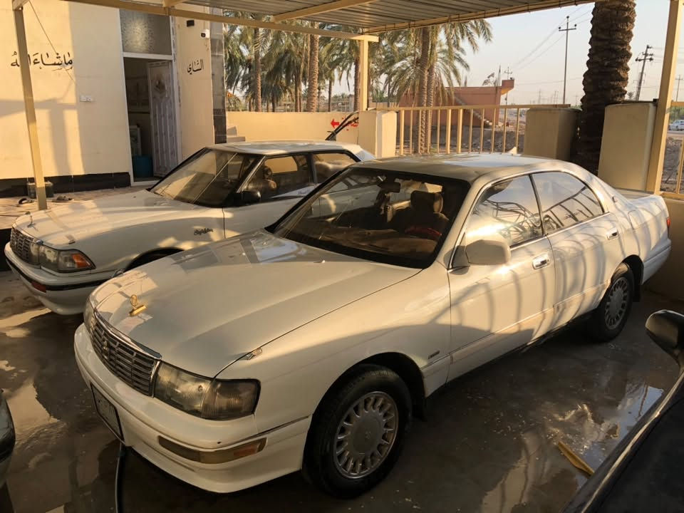 السلام عليكم للبيع كراون هارتوب 1991رقم دالى دولي باسمي كفاله عامه من الصبغ وتكحيل وفتح ولتبديل كير مكينه جدد صدر امامي خلفي جديد تخم تاير توني شاده ثلاجه خلفيه قطعتين تبريد تدفئه تبريد شغلات داخل جديد منضومه زنون لونين اصفر وابيض السياره مابيها كلوب ما يشتغل مكان السياره صلاح الدين بلد السعر 45وبيها مجال قليل ***********
