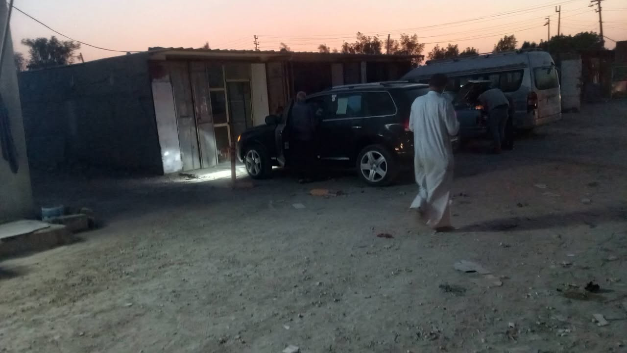 موقع تجاري بیت 800متر مع محلات اربعه قرب صيطره البو فاسه

