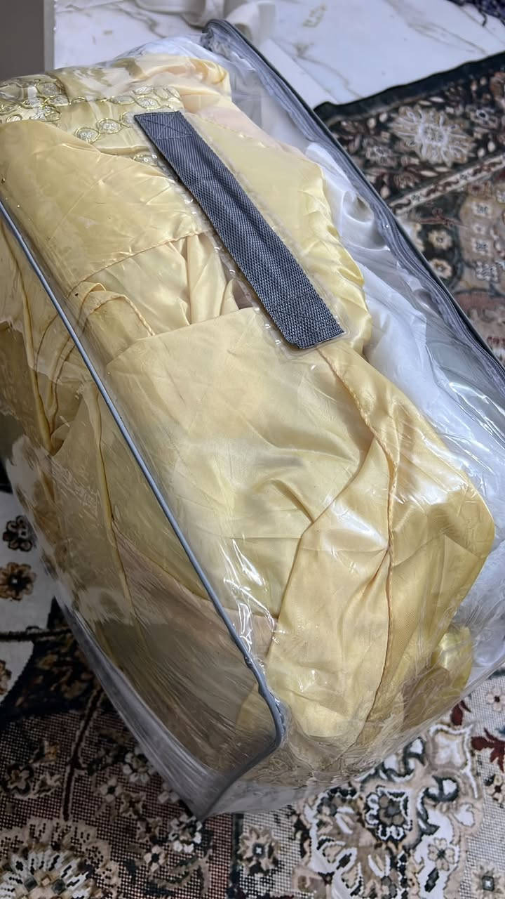نزلات ثنين مامستخدمات ابد كارتون ولا مفروشات ثنينهن ب ٣٠ مال عرس
