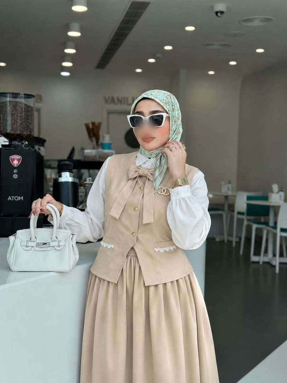 طقم قطعتين مبطن كوالتي عالي 
اتلبس 38 40 42 44 46 48
يوجد توصيل لجميع محافظات العراق 
للحجز والاستفسار مراسلة الصفحة او واتساب ***********

​#ازياء_سنو #ملابس_نسائيه #فساتين_ناعمة #فساتين_بناتي #موضه_وفساتين #ازياء_عراقية #بضاعة_خاصة #توصيل_لكل_المحافظات #بغداد_العراق #تنسيقات_ملابس #دريس_ناعم #ملابس_بنات #تسوق_اونلاين_العراق
