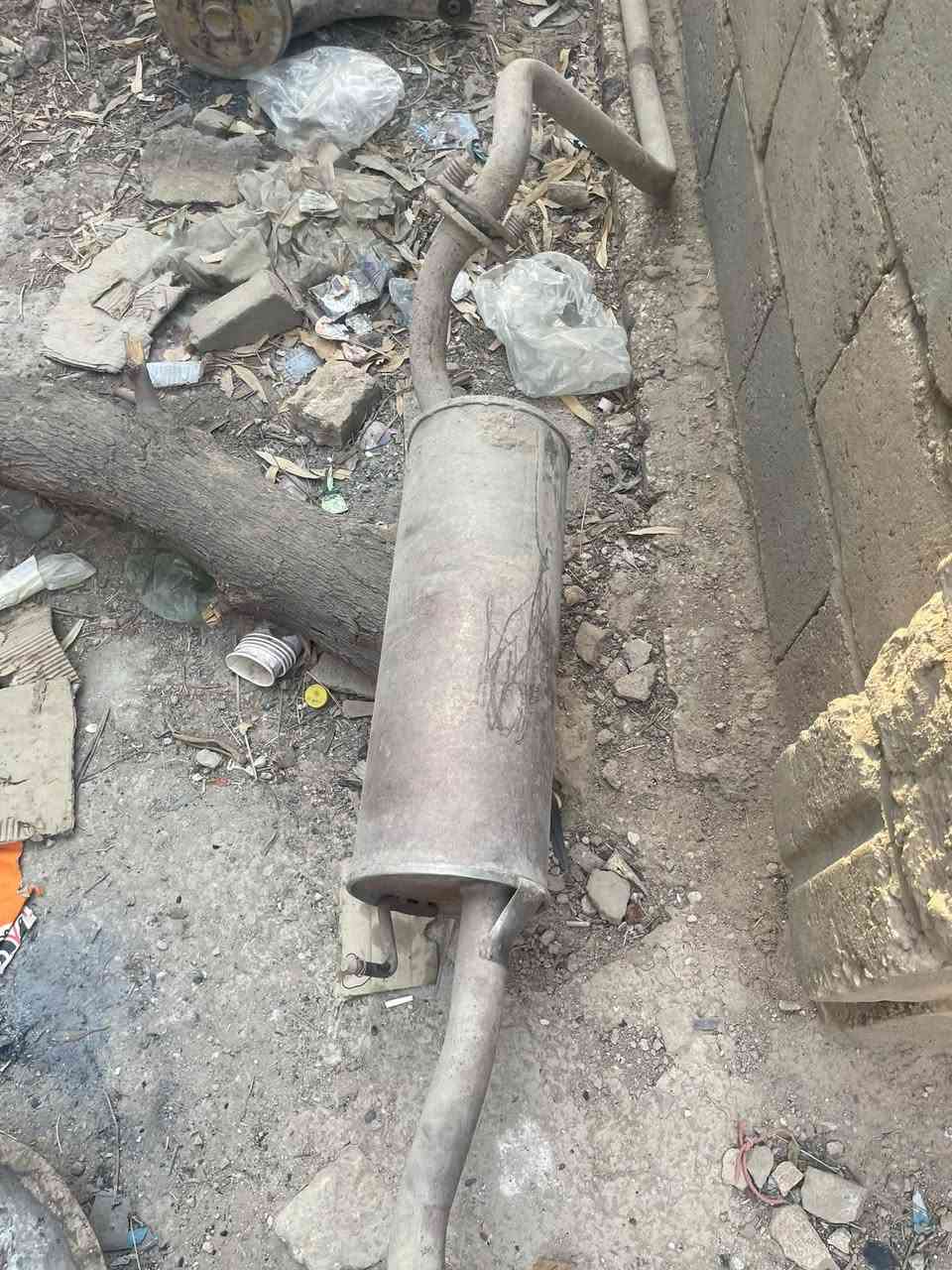 السلام عليكم من رخصه مدير الكروب ادوات جيلي ام كي ٢٠١١ شتريد موجود جامه خلفيه صالنصه تانكي دكشن عينه وصينيه عنبار بريك وبريشر عنبار كلج بيبان جاملغات تنته قمارة حاجه نضيفه يوجد توصيل للحجز واتساب ***********
