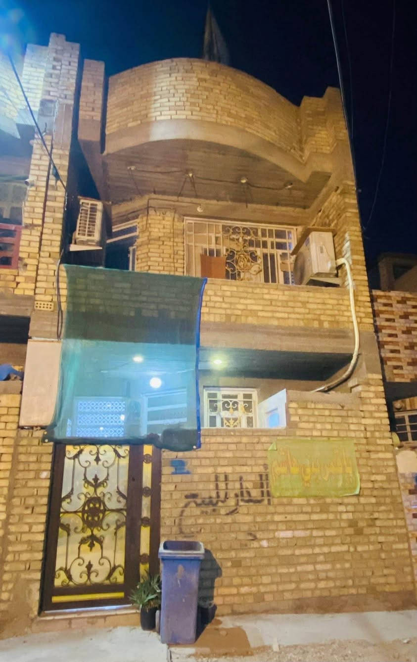 للبيع بيت زراعي سند ٢٥ بأسمي في العبيدي شارع معمل الطحين فرع اسواق النرجس
طابقين مساحه 70 متر والسعر خاص *********** متوفر فيس وواتساب
