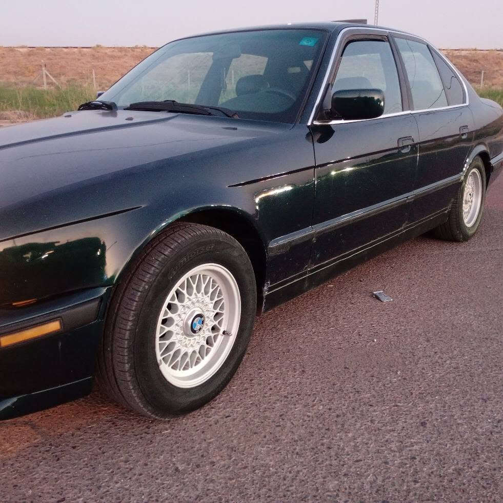سلام علیکم اخوان. بی ام موديل 1991 حجم 520بيلاد كير عادي كير و محرك شرط شرط مابي صرف و بخار ولا صوت مكينة كبس سيارة بدون ضربة بدون غياس فول مواصفات فقط كير و تبريد تدفيئة يشتغل حيل ثلج 🥶 صقف سلايت اربع جامات كاربائي كشن جلد لايت حلقة زينون قفل مركزي تحكم سكان تحكم لايتات ويل حصير كاربائي كل يشتغل مصمعات بيلادي سنوي جديد لحد 2031 بأسمي شرط تحويل و وكالة سعر 52بي مجال 
***********
*********** كركوك, العراق
