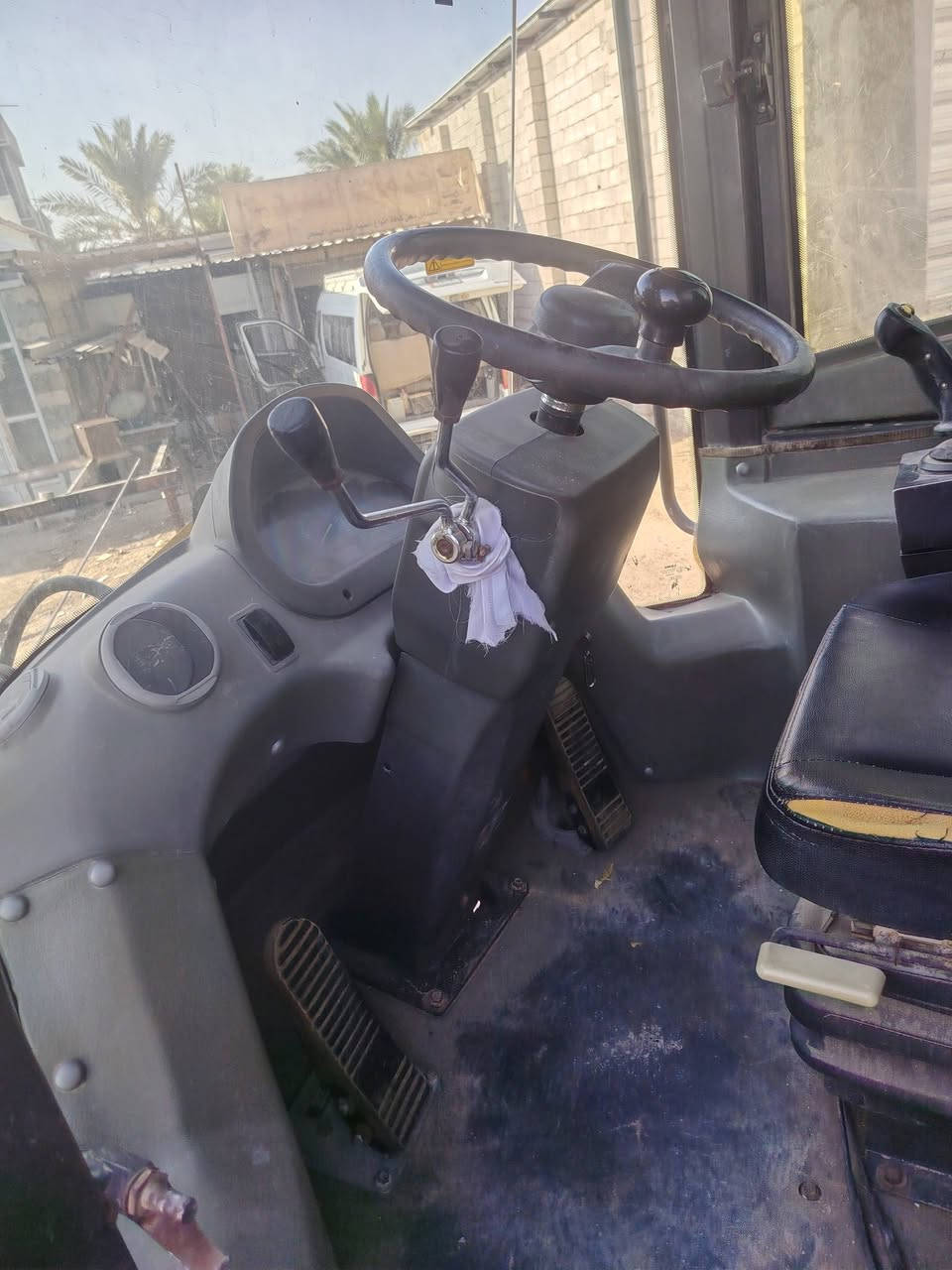 شفل للبيع موديل 21بلادي جاهز للعمل ***********

نص مكتوب في الصور:
- 0130468464