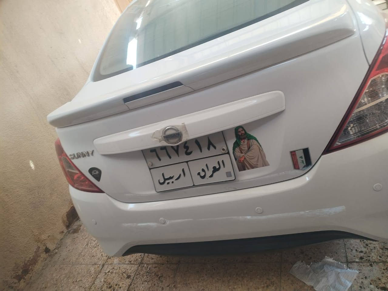 سلام عليكم نيسان سني موديل 2021 كفاله عامه سيارة جديده ومدوشمه بسم الشركه ماشيه 94 السعر 113 وبيه مجال الستفسار  اتصل على هذا الرقم***********
