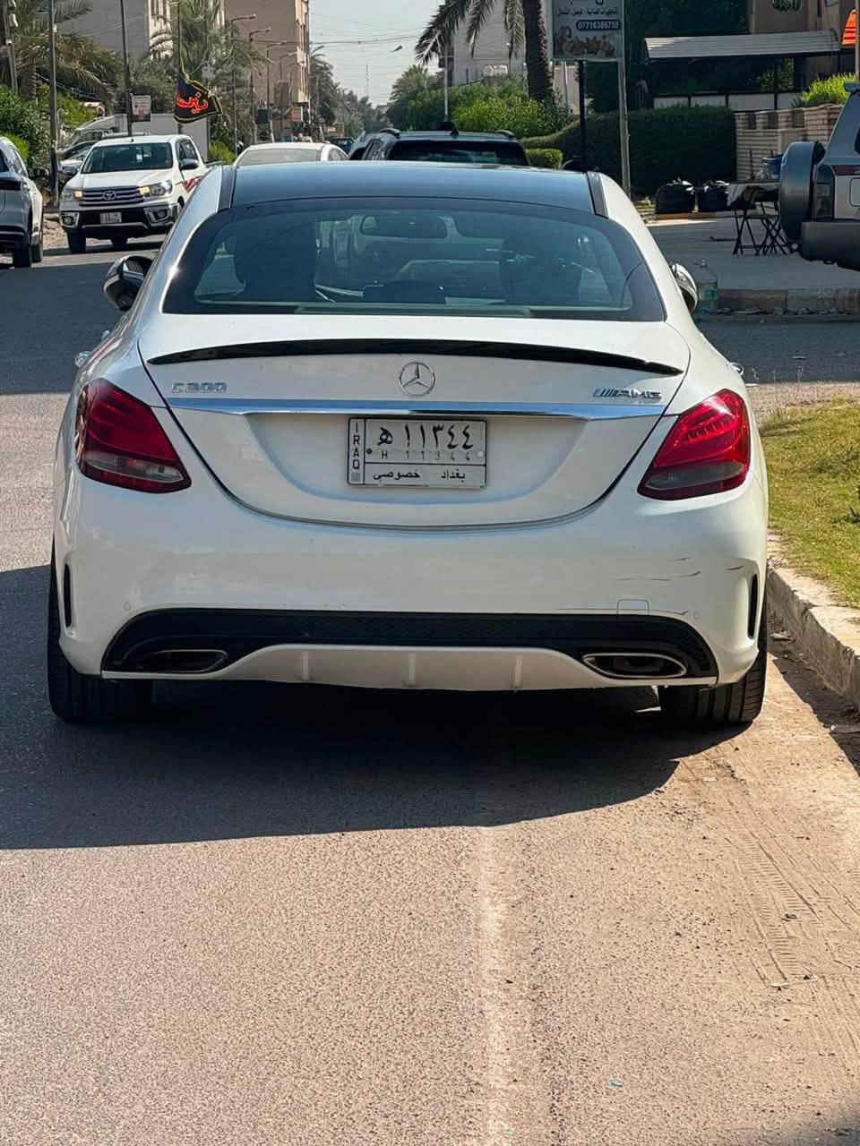 C 300 2016
بدي كت بل كامل c 63 s 

وارد امريكي 
فول 1/1 فول للاخير 
صبغ قبق جنطة و جاملغ امامي بدون ايرباك 
بدون دواخل و جاملغ خلفي معدل بارد 
داخل اسود 
بانوراما 
شاشة كبيرة 
دبل ماوس 
فول 
ماشية 216 الف فقط 
عنوان سيارة بغداد 
سعر مناسب جدا جدا جدا 
*********** 
#mahdi_amg
