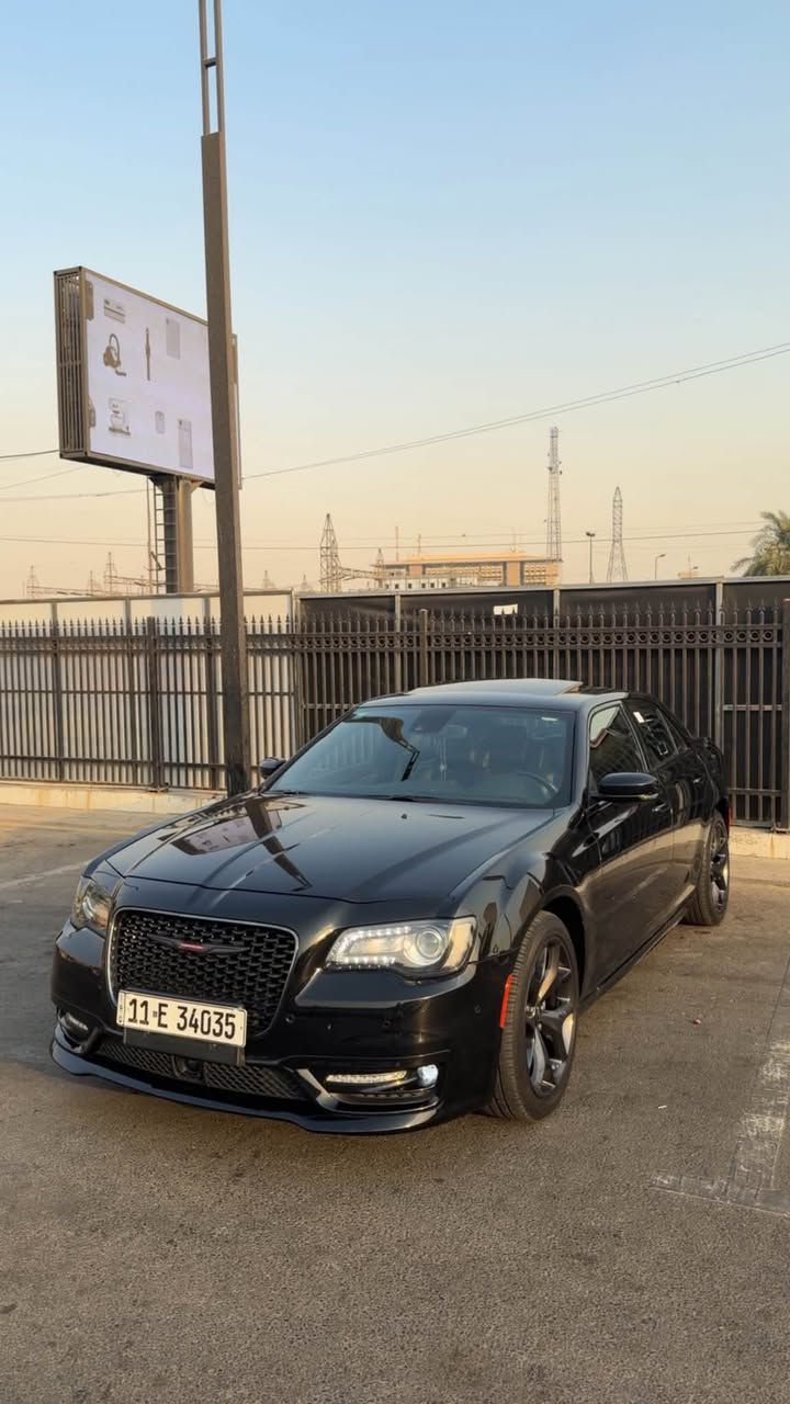 كرايسلر 2023) خليجي وكاله هارلم (Last call)
المحرك : 3.600 V6
اللون : اسود 
الرقم : بغداد 
العداد :28.000 الف 
الموديل : 2023

(مغلفه PPF + مكفوله كفاله عامه)
المواصفات / اعلى فئه مواصفات رادار امامي 

مكاني بغداد/ ***********
السعر (36.000$)
