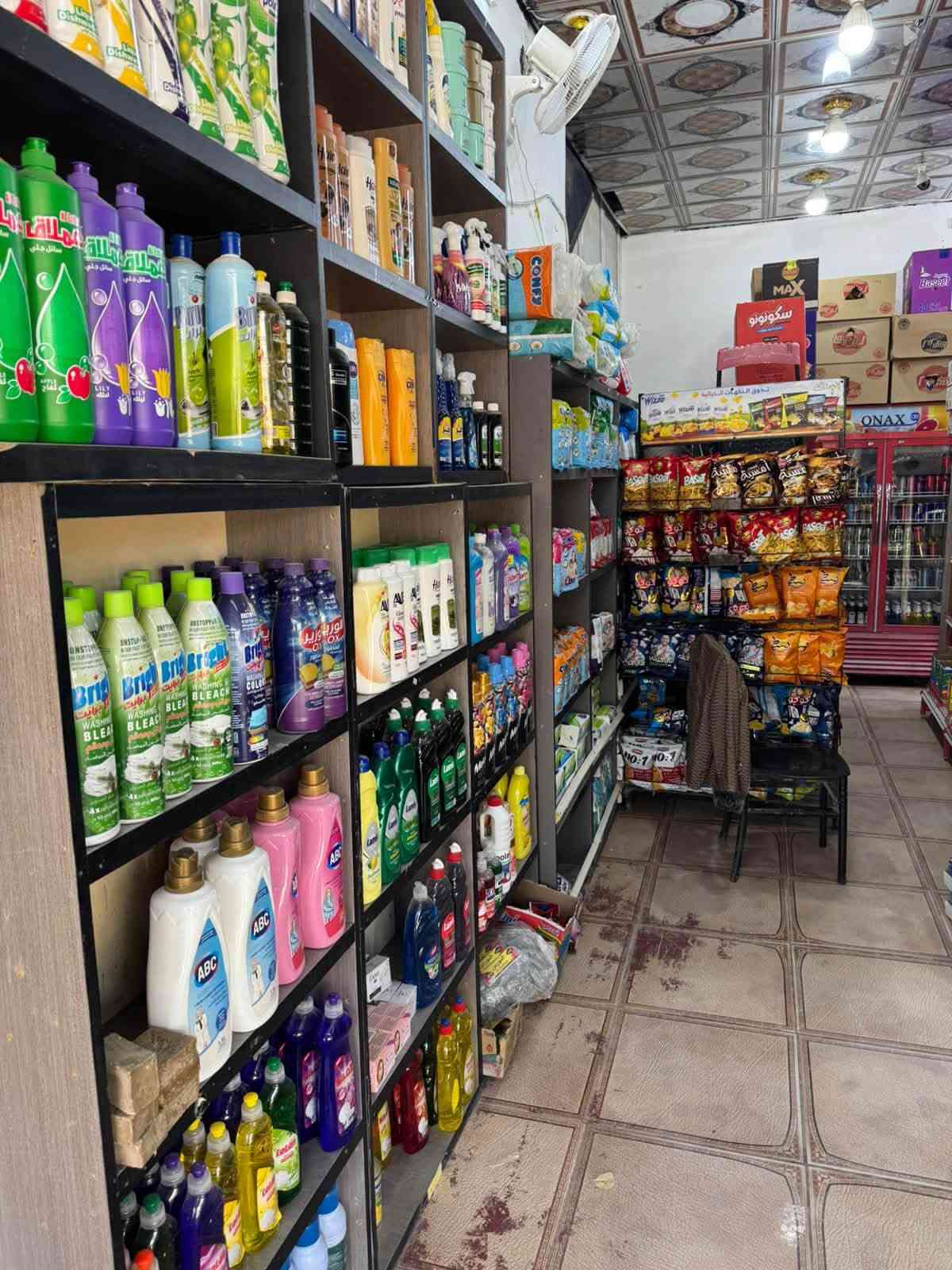 شارع ابو طالب • محل مجهز • بردات عامودي ٩