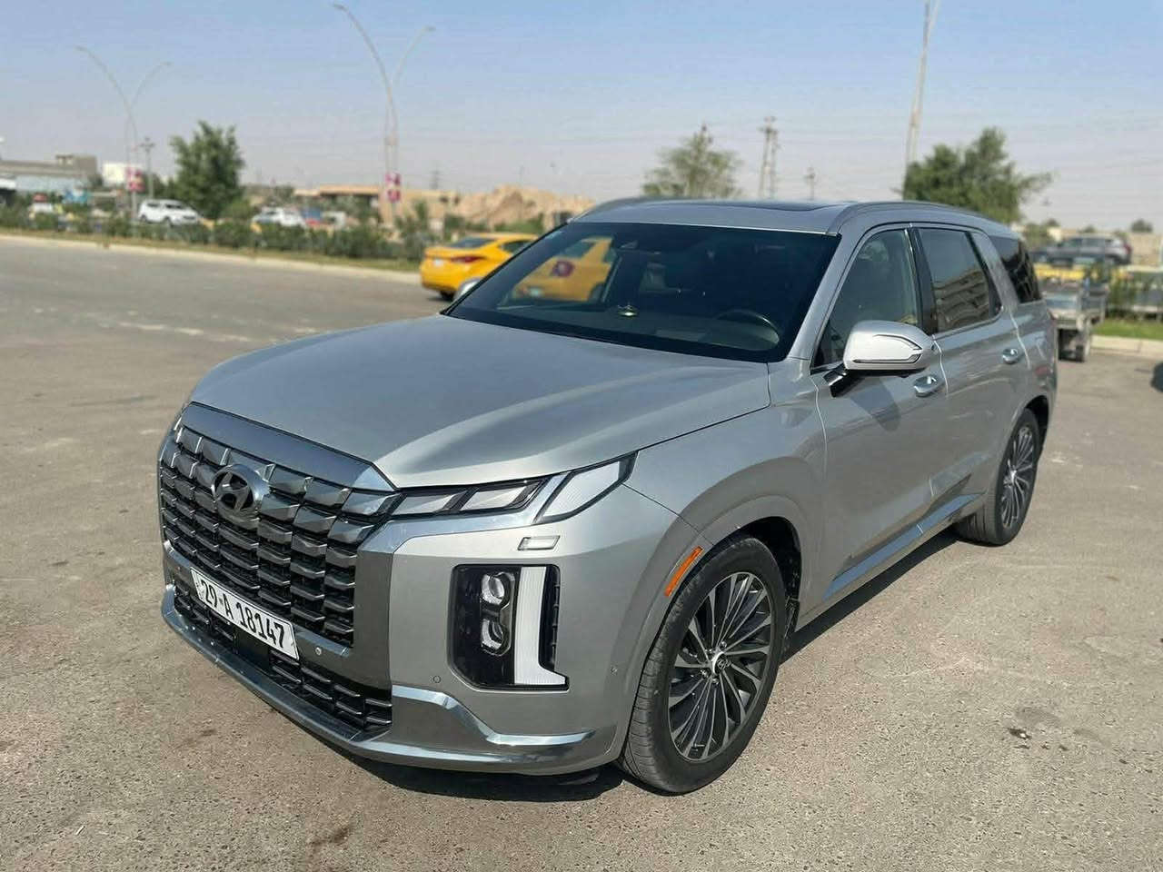هونداي بلسايد كالكرافي ٢٠٢٣ للبيع

سيارة مرقمة واسط ، حادثها بنيد فقط صبغ ، 

مواصفات ١/١  الكالكرافك معروفة  اعلى فئة بالمواصفات ما حاجة اعدد بمواصفاتها  ، ٧راكب  ،رقم الشاصي موجود الي يحب يتاكد ، محرك ٦ سلندر ٣٨٠٠ ، بانزين كله عادي ادوانز ماكو نهائي ، السيارة جاهزة من كلشي ، ماشية حاليا 36 الاف ميل 

، السيارة عنوانها ناصريه مركز

‭***********

*********** فقط واتساب
