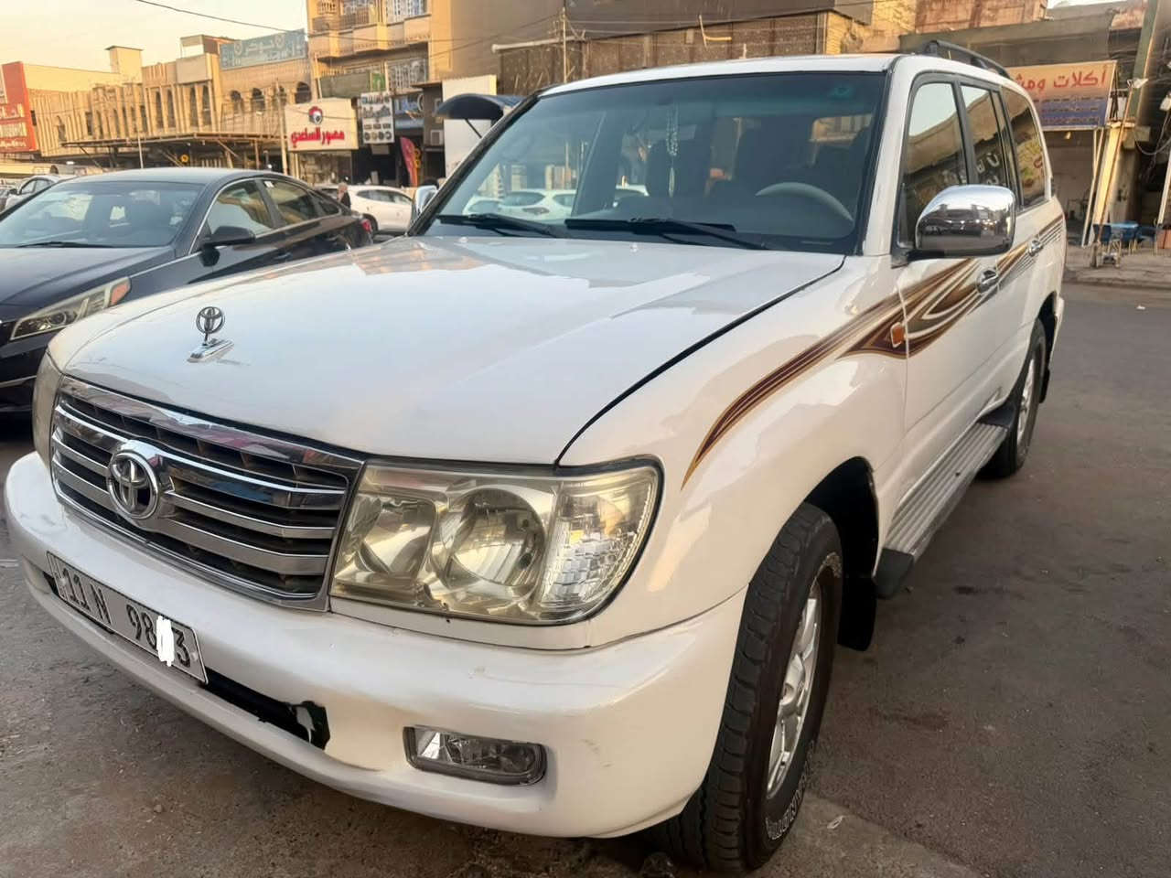 السلام عليكم لاندكروز 2004 رقم بغداد  سنويه هزه جديده سياره صبغ عام مكينه كير خير من الله المحرك بي خربطه اوتوماتيك السياره بحاله جيده  السعر 120وبيهه مجال بسيط ***********
