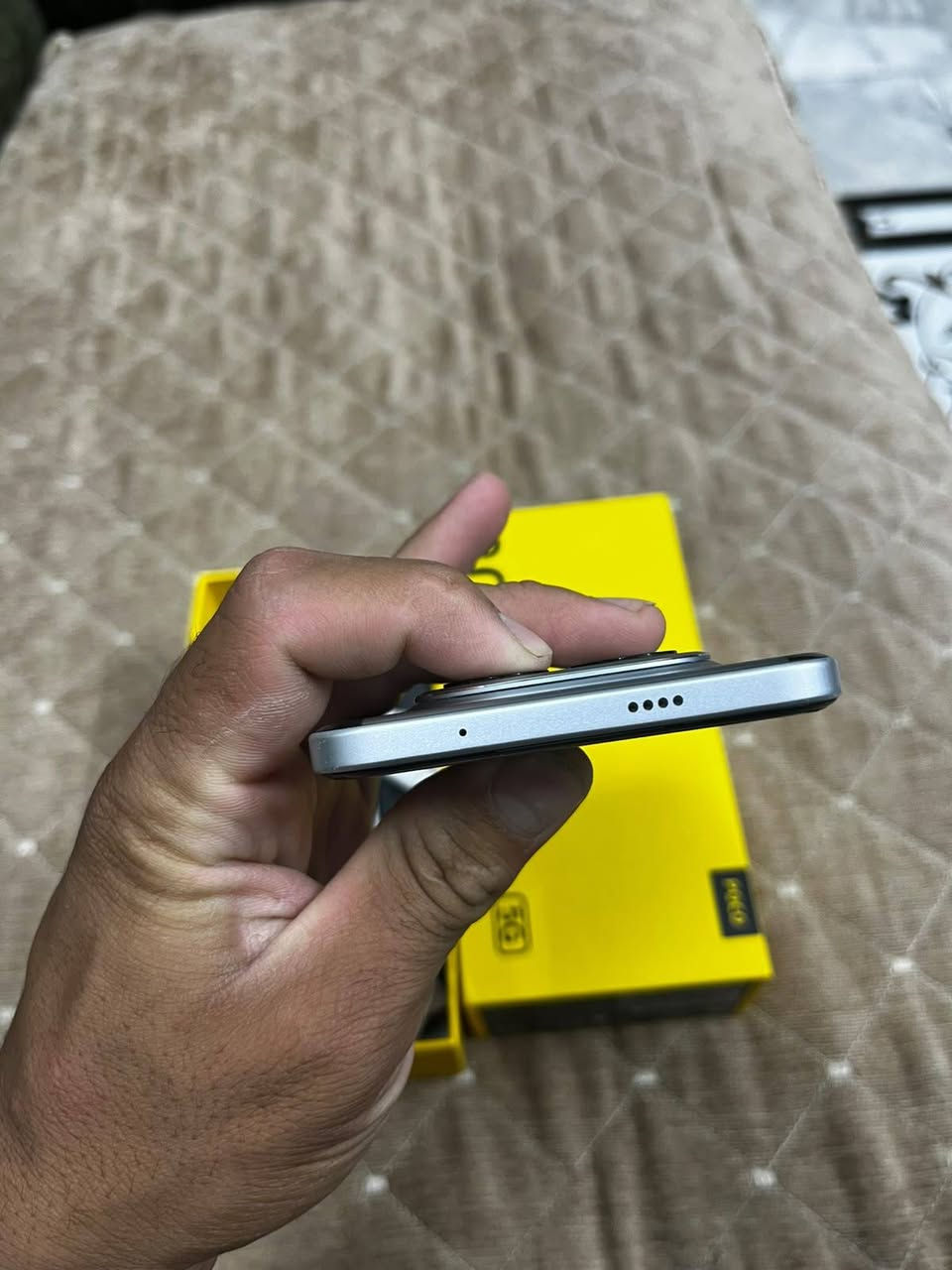 بوكو m8 برو • ٢٥٦ • بطارية ١٠٠٪