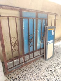 شباك • نظيف