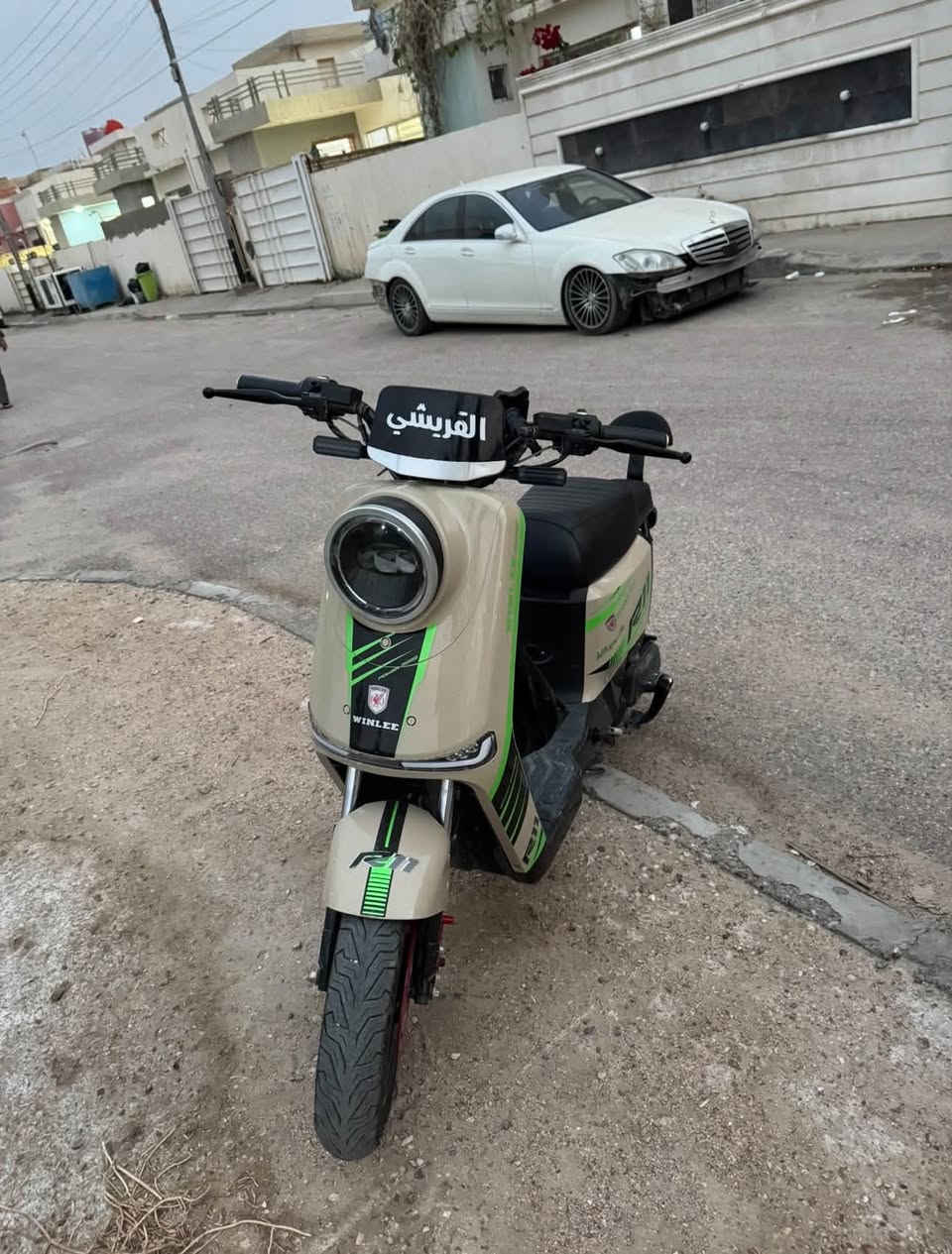 السلام عليكم دراجه شحن R11 جديده استعمال شخصي صارله عندي تلث اشهر حلوه الدراجه خمس بطاريات كبار 32 امبير وملف الفين وسويج ثنين وبصمه سرع مالته 80 مكاني ناصريه مركز سعرها 600 وبيه مجال رقمي ***********
