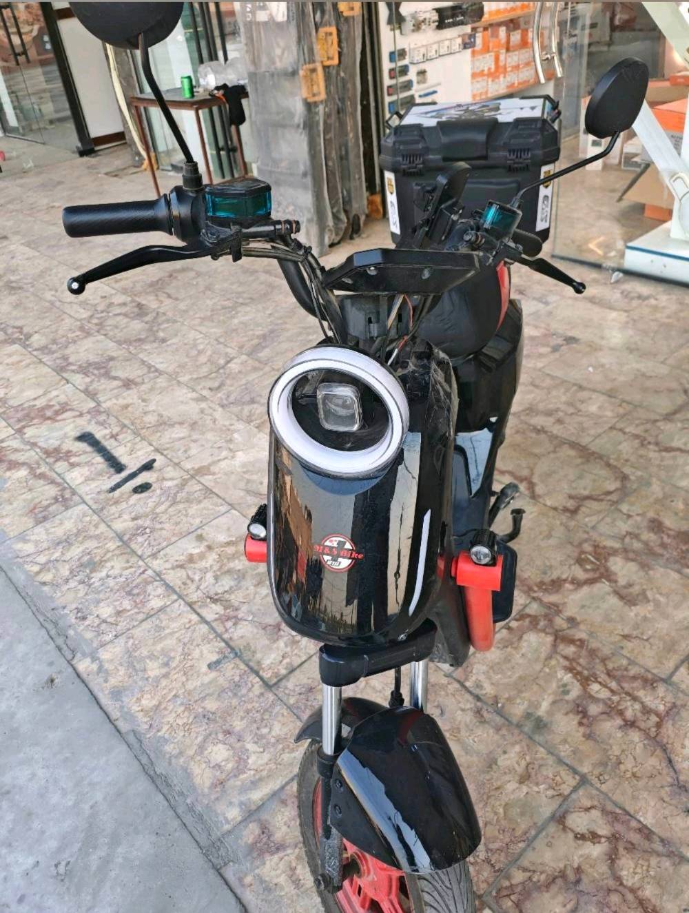 دراجة باتمان للبيع السعر 340 باتريات نضيفة
ملف 1000w الدراجة نضيفة ما بيها اي عطل
للتواصل واتساب ***********