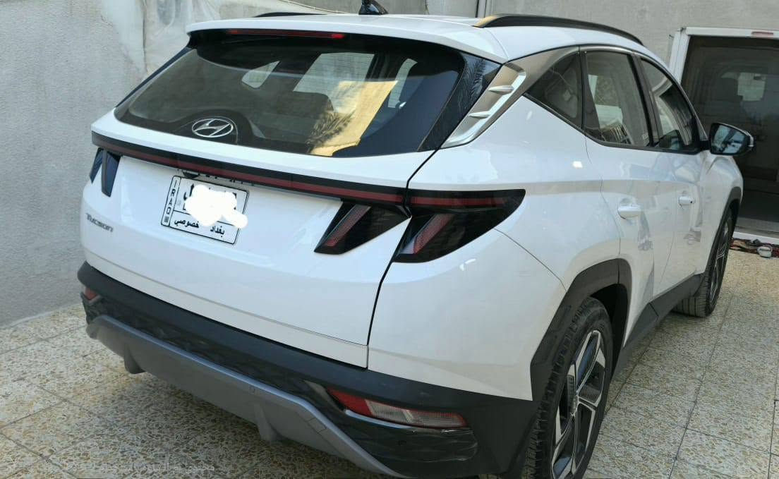 🚨 للبيع — هيونداي توسان خليجي 2022 🚨
🚘 توسان خليجي
📅 موديل 2022
📍 تسجيل بغداد باسمي
🛣️ ماشية 120 ألف كم وقابلة للزيادة

✨ مواصفات السيارة:
• بصمة تشغيل وبصمة أبواب
• شاشة كبيرة
• تشغيل عن بُعد
• شحن لاسلكي
• مقاعد كهربائية
• أوضاع قيادة
• حساسات أمامية وخلفية
• فتحات خلفية
• إنارة عدسات زينون

💰 السعر مناسب وقابل للتفاوض للجادين

📍 ديالى – بعقوبة المركز
📞 *********** | اتصال أو واتساب .

