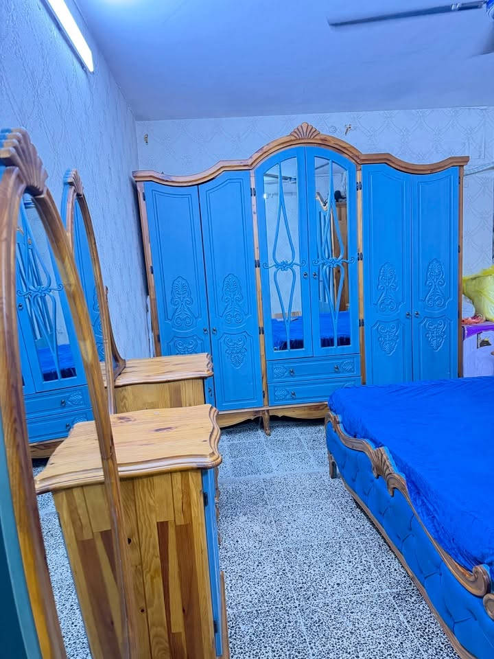 سلام عليكم مكاني بغداد
هذة غرفة نوم نظيف وثقيلة خشب اصلي مو نشارة 

للبيع سعر مليونين 

***********

هذا رقم الشراي يفوت واتساب
