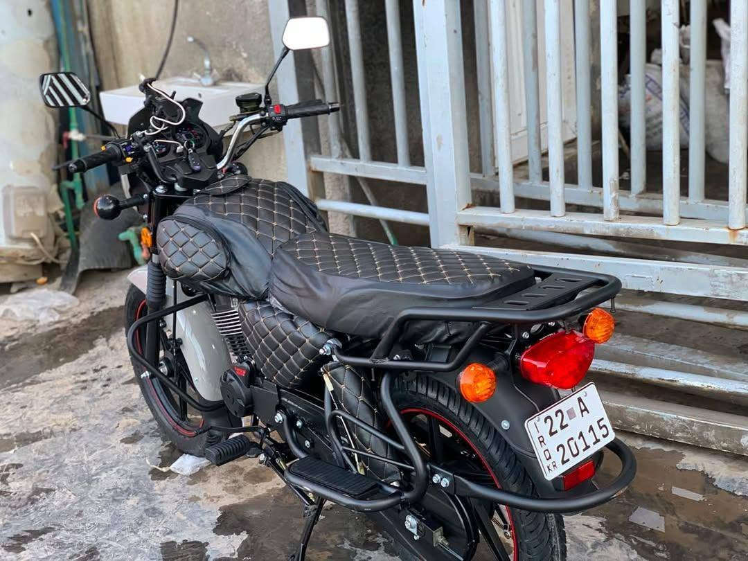دراجه دايوان للبيع رقم أربيل بسمي تحويل ثاني يوم الدراجه نضيفه ماشيه 10,000 ألف صارله ٤اشهر من منزله 
***********
