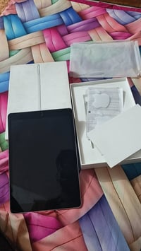 ايباد للبيع ٩ نضافه 85/100 بغداد جسر دياله القديم (07745395871)