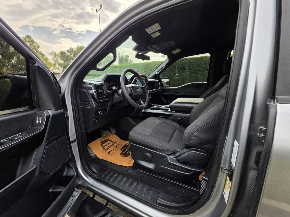 F150 STX • ٢٠٢٥ • تيتانيوم