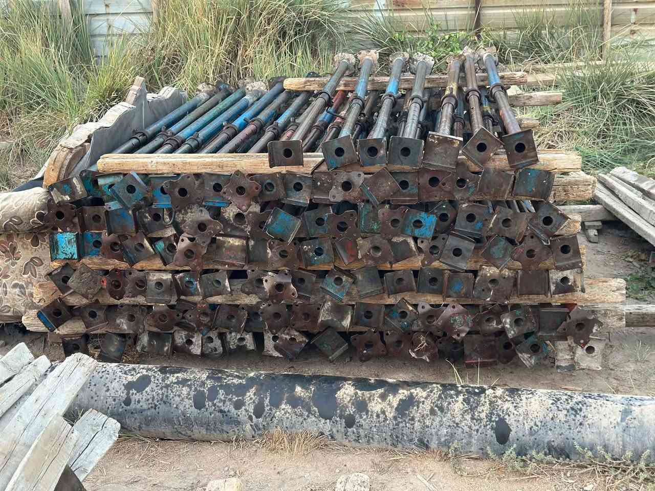 جکات للبيع حاظن سن خشن نظیف
ترکی الاصلي وزن ثقیل طول 4 متر 
العدد 100 العنوان دیوانية 
لاستفسار ***********
