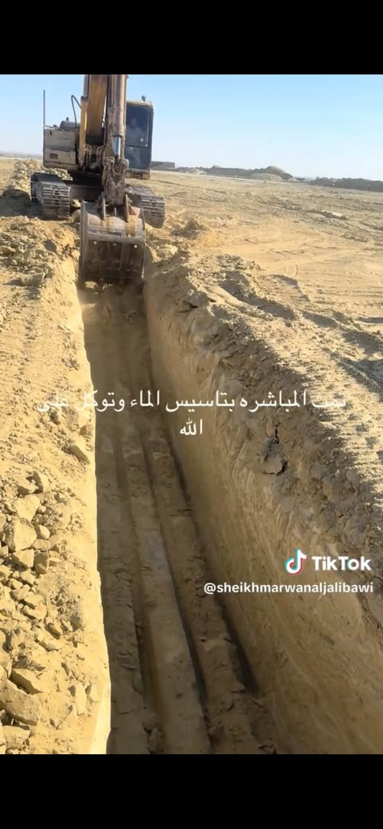 🏡 إعلان بيع قطع أراضٍ | ملك صرف
تتوفر الآن قطع أراضٍ سكنية ملك صرف للبيع، بمساحات تبدأ من دونم واحد، في موقع واعد ومناسب للسكن والاستثمار.

✨ مميزات العقار:
✅ منطقة مخدومة بالكامل
✅ توفر الماء والكهرباء
✅ شوارع بعرض 12 مترًا
✅ منطقة سكنية متكاملة الخدمات
✅ مناسبة للسكن أو الاستثمار التجاري
✅ موقع استراتيجي ذو مستقبل عمراني واعد
✅ الأرض ملك صرف
✅ تحويل الملكية مباشرةً باسم المشتري

📍 الموقع: الرمادي – زنكورة، الشارع العام الرئيسي، بالقرب من محطة ستار جياد.

🚧 مع استمرار أعمال تطوير المنطقة واستكمال الخدمات، يُعد الموقع فرصة مناسبة للراغبين في التملك أو الاستثمار.

📞 للاستفسار والحجز:
***********

الشيخ أبو صكر الجليباوي
