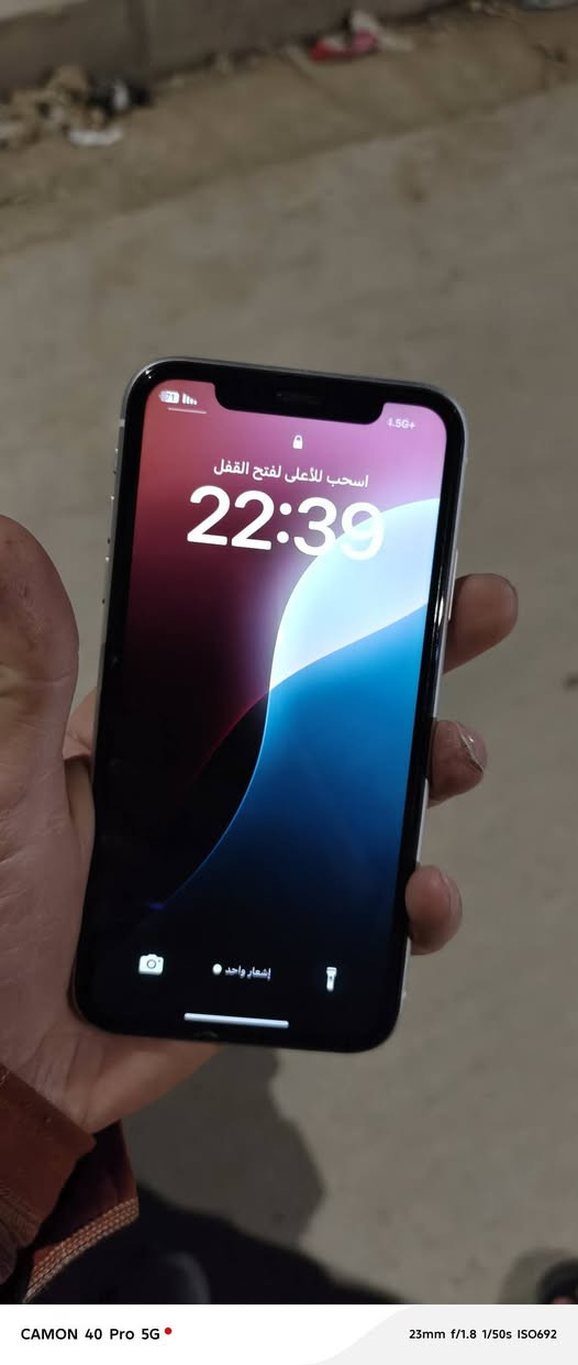 آيفون XR • بطارية ٦٣٪ • فيس أيدي شغال