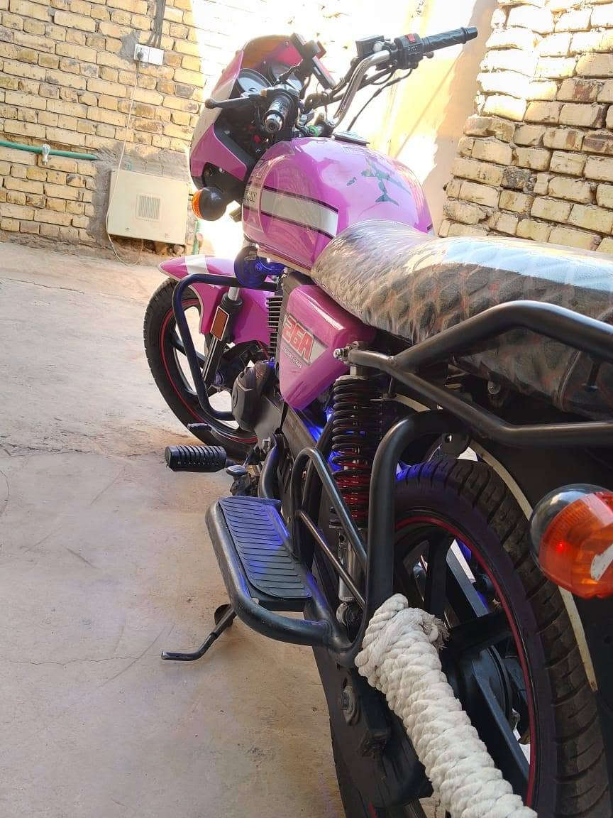سلام عليكم دايون نفخ مديل 24 محرك 200cc الدراجه انضف من الصور ما مفتوح برغي بيها مكفوله شاصي ومحرك مليونين و200 والشراي بيك خير ويدلل ***********
