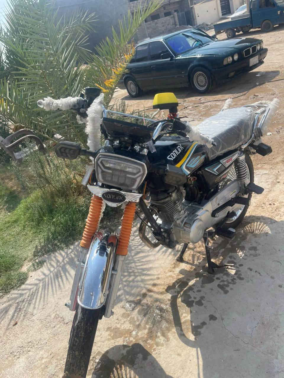 السلام عليكم دراجه 25نضيفهالسعر 550وبيها مجال***********
