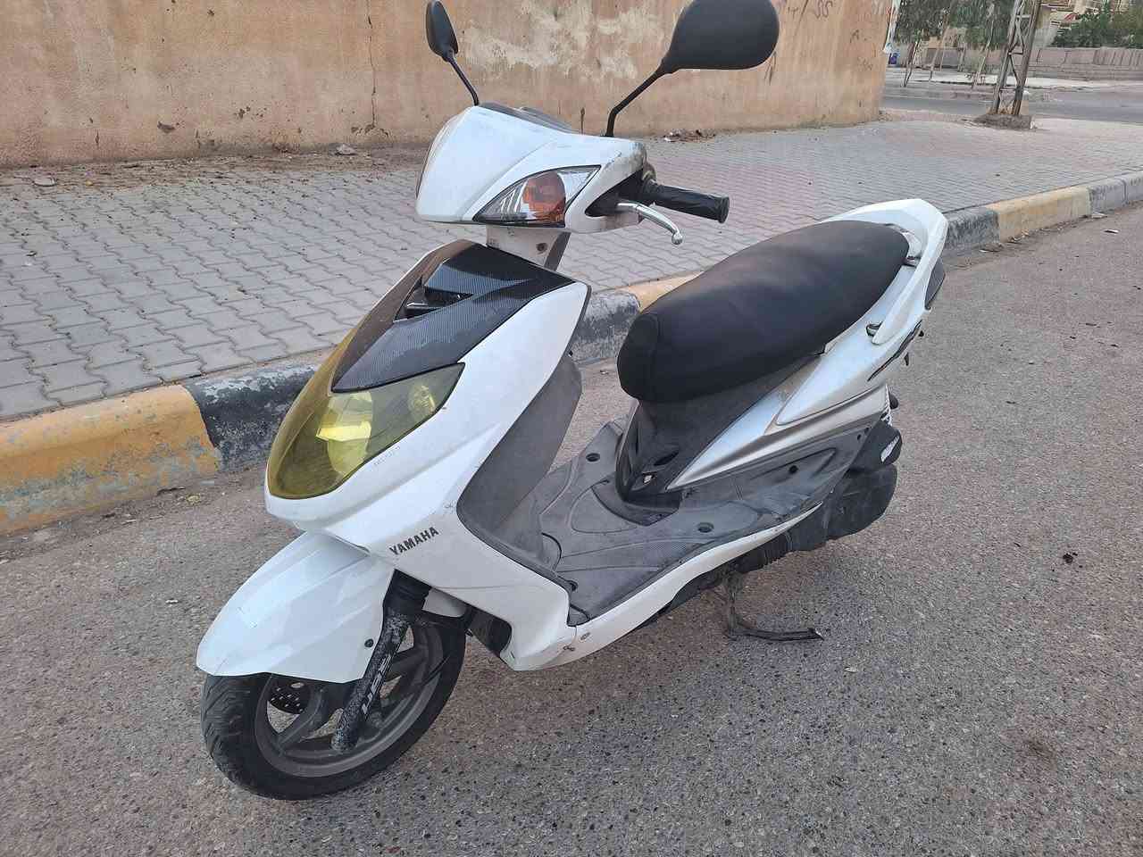 للبيع سكنس فحل نوزل مكينه مكفوله كهربائيّات كلها شغال كيج بانزين سرعه كله شغال السعر 675 وبيها مجال للشراي المكان بعقوبه التحرير للاتصال بلرقم ***********
