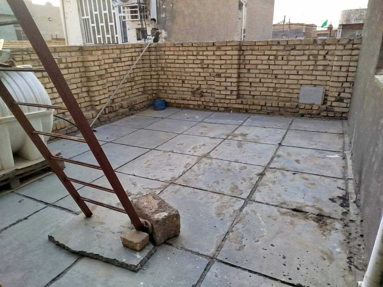 طشاش داموك • ٢٠٠م • بناء حديث
