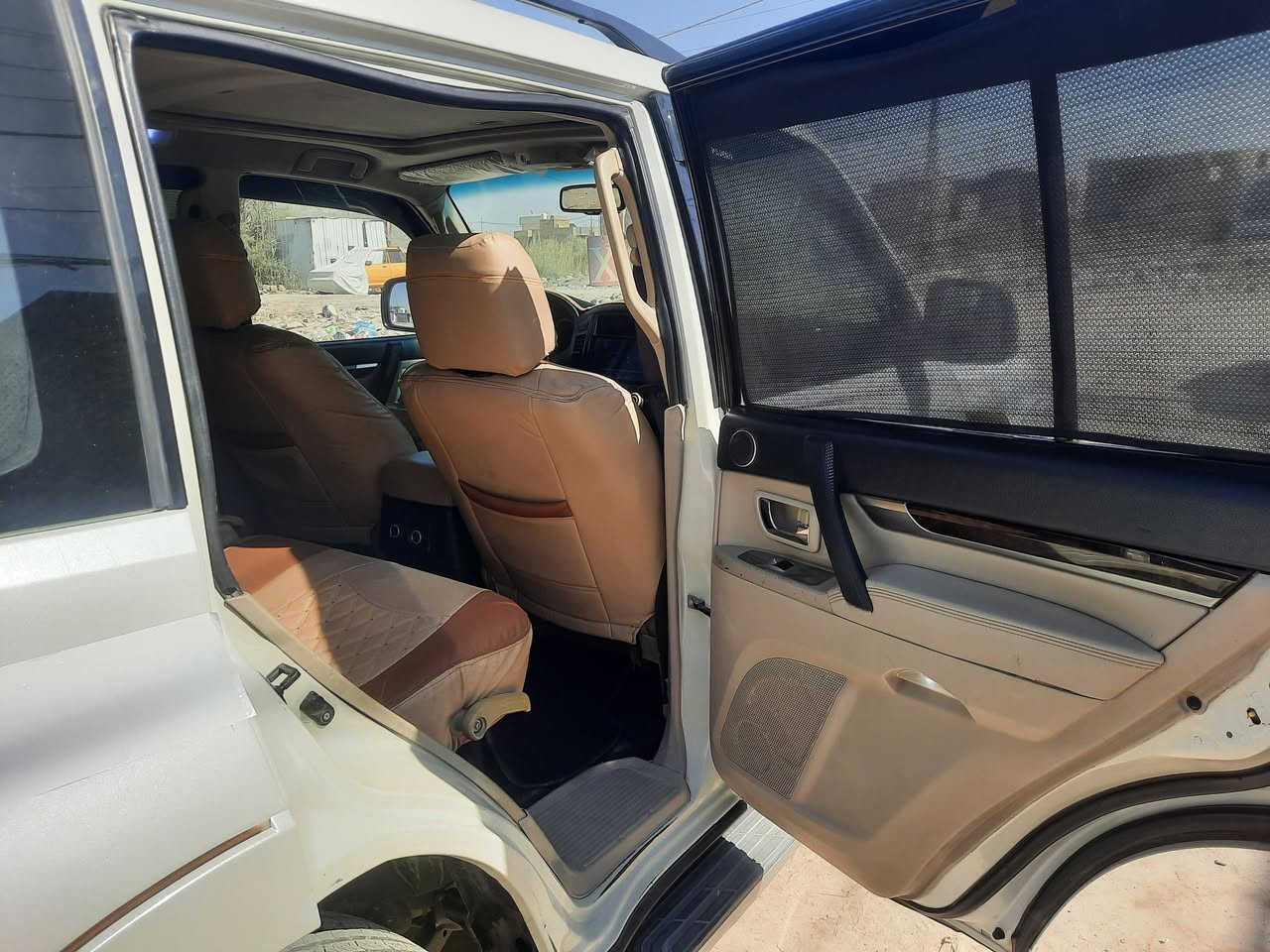 سلام عليكم باجيرو حبتور ٢٠١٠ بجم خمصطعش رقم بغداد بسمي السنويه صار ٣ تشهر من صقطت بيه جاملغ صفحت اليمين مصبوغ التفاصيل موجوده بل فيدو  حداديه ٧٠ بل ١٠٠ ماشي ١٧٥ حقيقي مكان بابل السعر ١٣٠ وبيه مجال الهاتف ***********
