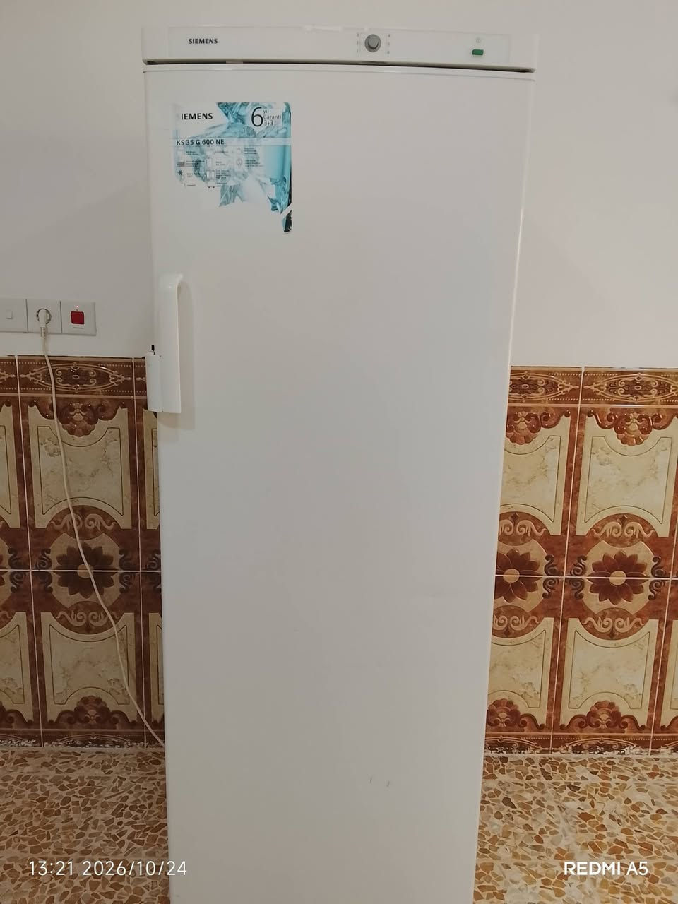 ثلاجه • غساله • للبيع