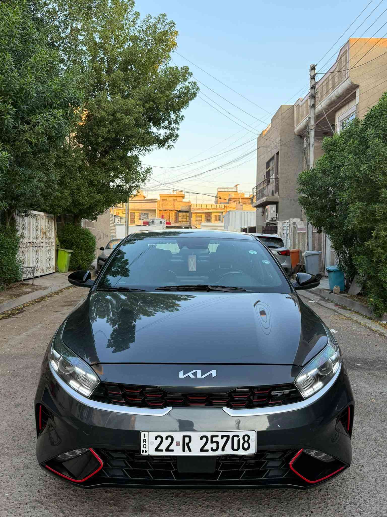 السلام عليكم الي موصيني  حاليا السياره ب اربيل

 فورتي  GT 2024  
فول مواصفات1/1

بدون إيربك 

بدون دواخل بدون شواصي قطعتين صبغ بنيد وباب خلفي

ماشيه 54 ميل
مكينه 1600 تيربو
بصمه ابواب
بصمه تشغيل
هندبريك بصمه 
اوتو هولد 
شفتات ستيرن 
كشن حار بارد
شاشه جبير 
كامره دواره
رادار امامي وخلفي وجانبي
تحكمات ستيرن تحديد مسار 
شحن لاسلكي 
ثلاث وضعيات قياده
كشنات جلد
تبريد قطعتين منفصل 
بكلايت ليزري
ويل 19 سبورت 
سبايدر بلادي 
دبل صالنصه رياضي 

السعر 149 ورقه وبيها مجال
