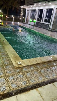 تتوفر عندي حجز مزرعه بالمدائن عرض الأسبوع الخميس صباحي 150 ومسائي 200 ...
