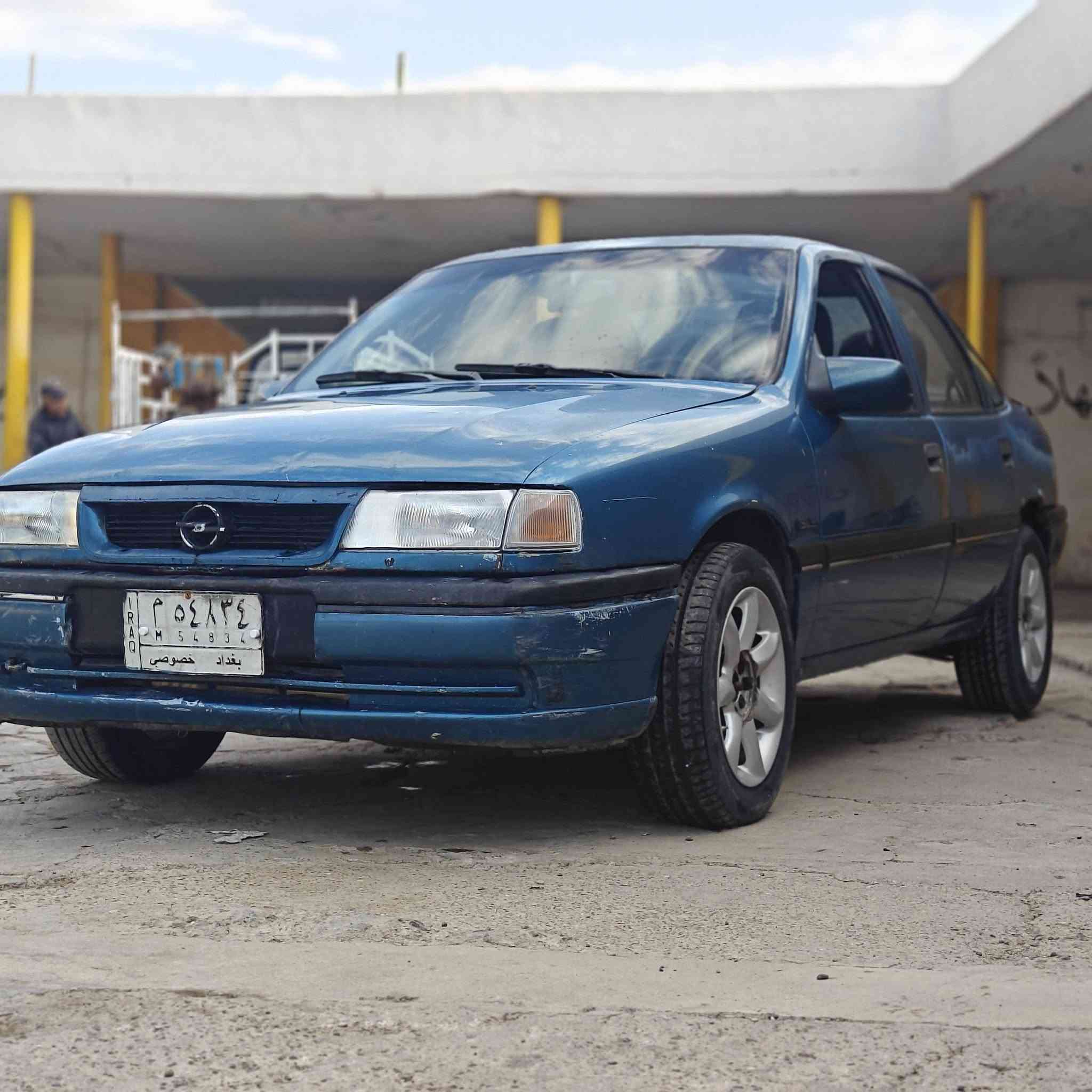 Opel Vectra 1993. اوبل فكترا 
//رجا اقرا النشور بعدها خابر ولاتسالني ع شي هوه مكتوب كدامك //
 رقم اصولي سنويا عاج منتهي سنه 2022شرط التحويل 
               بيه بطاقه بانزين 
حجم المحرك 2.0 
1محرك مثل الساعه لاصرف ولاتبخير 
2معمر الباور شغال بالشرط
3معمر صدر 
4شديت منظومة بريك ABS +دسكات +فلنجات 
5باتري جديد 
6بلكات جدد الاصلي+واير توصيل البلك هم جدد 
7نوزلات طخم كامل مال سوناتا المرغوب 
8ارفلو معير حتا ماتصرف بانزين صرف مابيها 
ا9لدشبول شغال 
10لايتات طخم كامل البلادي كلو جديد 
12دوشمه جديد 
السياره متعوب عليه وما تصرف عليه شي بس دير سلف 
السعر  علق ب تم أو شي يعجبك يوصلك ع خاص أو اتصال ع رقم   ***********   بي واتساب    وكل الهلا 
عنوان السياره ناحيه الزاب
