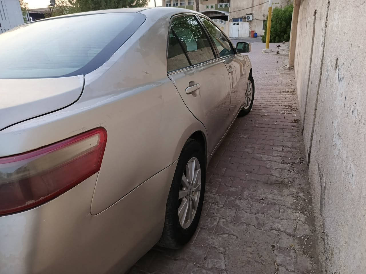 السلام عليكم من رخصه الادمن مدير الجروب كامري 2007 محرك 2400 باسم السياره رقم بغداد الدولي سياره ماشيه 176 قابله للزياده صدر خير من الله كير خير من الله  كشنات على البلاد السياره فتحه تحكم السيرن كوشن كهربائي السائق سياره سنويه ساقطه بشهر الرابع بس رقم جديد السياره حادثه شامله خلفي بيها اربع قطع صبوخ ابيعه حزام اخواننا بس انا ما متواجد على الفيس للاستفسار *********** سعر ٨٣ بها مجال قليل
