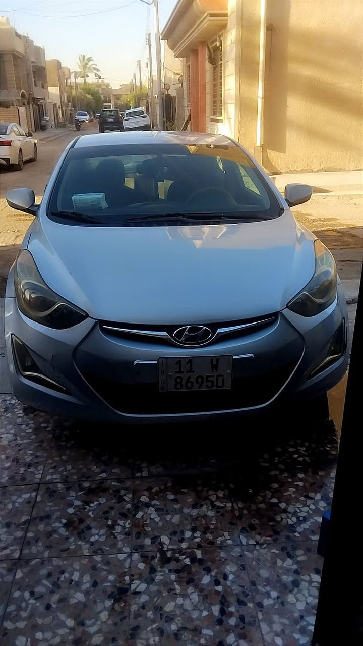 النترا مضلع موديل 13كير مكينه كفاله تبريد ثلاجه حادثه الجاملغ الخلفي فقط بأسمي السياره بدون جراد رقم بغداد السياره ليبل واحد مكان السياره حي الاعلام رقمي *********** السعر ٩٠ وبيها مجال قليل

