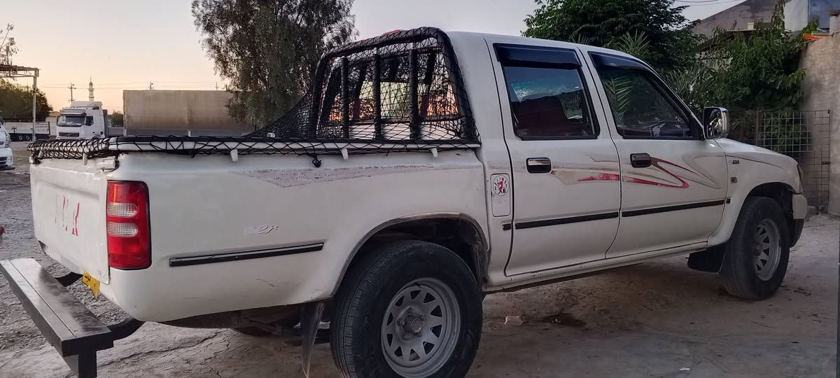 پیکاب دێڕ  مۆدێل  2006   پاکو خاوێن و جوانە خیاسی نیە  کتاب مەنەفێسی هەیە    نرخی33گڵا     ژ.م  ***********
