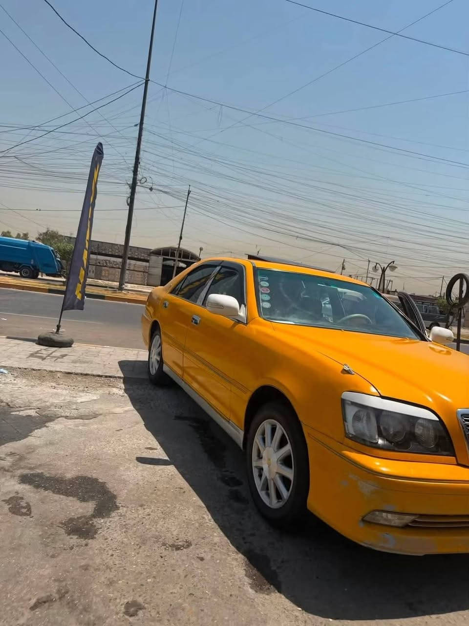 سلام عليكم شباب مالكه رقم نجف مفحوصه بقرار ١٠٢ وهزه جاهزه من كلشي محرك ففتي شاصي ٧٥ حداديه جديه تبريد فقط غاز نقص عدي بيه ضربه بل تكمه الي كدام السايق ومدل بيه ربع المام فقط والباقي كفاله مصفره هيه وغرمات عنواني نجف سعر ٧٥ او مروس بخصوصي وشراي يتصل ع ***********
