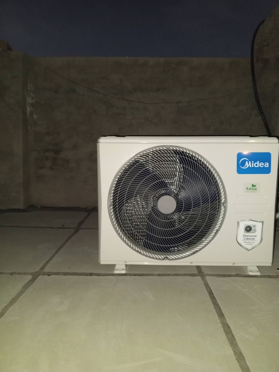 ورشه تبريد متنقله في بغداد 🌐 
لتنصيب وتركيب سبالت ❄️ وفتح سبالت ❄️ وغسل وتنظيف جميع انواع السبالت 💧
📍(نصلكم جميع مناطق بغداد 🌐) 
////////////////////////////////////////////////
♦️جزء من اعمال ورشتنه لهذا الاسبوع ♦️
1️⃣ تنصيب سبالت نوع توسوت TOSOT البلسان 2طن 3طن غاز 410R في منطقه المنصور/ ولبياع
2️⃣ تنصيب سبالت نوع (كري/ميديا/اوكس/LG) تحكم بالامبيريه 
3️⃣ فتح سبالت أخرى مع غسلهن عدد 3💧
✅ نصلكم جميع مناطق بغداد 🏠
✅ سرعه في إنجاز العمل مع ضمان 

⭕ للتواصل عبر الرقم:
📱*********** واتساب ✅ 
او مراسله الصفحه 📩
