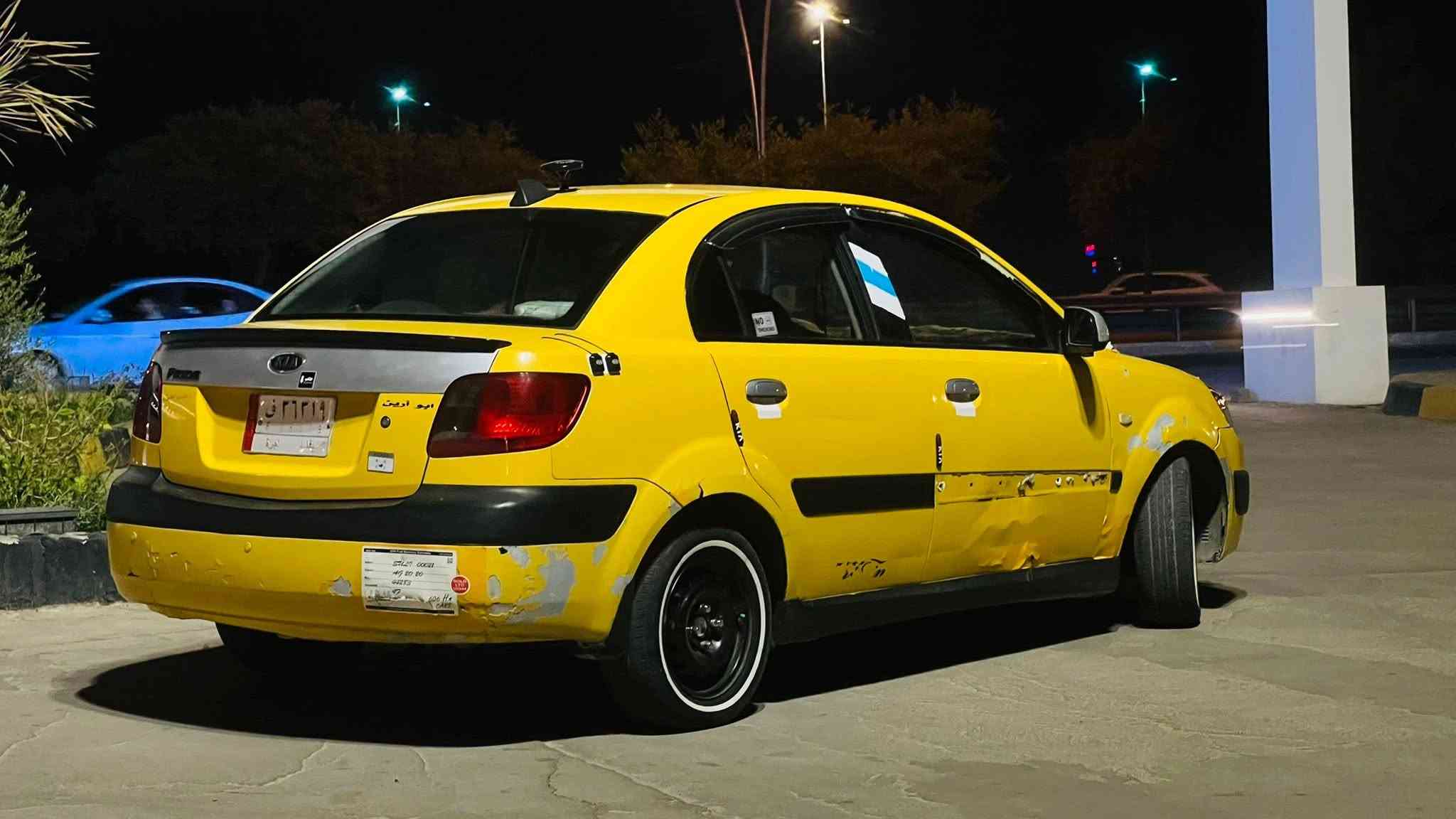سلام عليكم 
كيه ريو 2007 رقم بغداد باسمي السياره مكفوله من الحادث بيها طخات بسيطه طخم تاير جديد باتري جديدي كهربائيات كلها شغاله السياره مال شغل داخلها جديد صدرها نضيف 
مكان السياره موصل شلالات 
سعرها 62 وبيها مجال بسيط 
استفسار 
***********
***********وتساب
