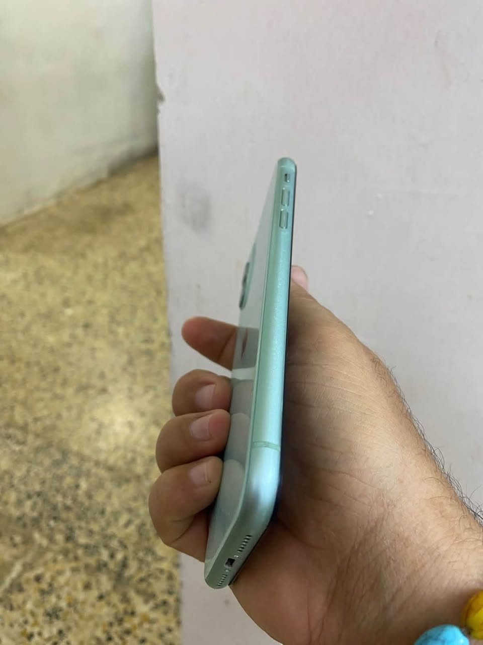 السلام عليكم أيفون ١١ عادي جهاز للبيع أو مراوس سعر 300 بي مجال(***********)

نص مكتوب في الصور:
- ٥:١٤
- حول
- الاسم
- iPhone
- إصدار iOS
- 26.7
- اسم الطراز
- iPhone 11
- رقم الطراز
- MWJ52LL/A
- الرقم التسلسلي
- G0NCP1DHN72X
- حية التغطية
- ي
- الفيديوهات
- الصور
- ١٧
- التطبيقات
- السعة
- ١٢٨ غ.ب.
- متوفرة
- ٩٦,٩٨ غ.ب.
- عنوان Wi-Fi
- F4:DB:E3:98:6D:4D