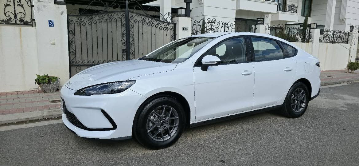 Byd seal 05 
سەیارەکە هیجی نیە 
ناو سپیە 
ویل کەپە 
ڕۆیشتن 
Hev 29000
Ev    15000
سعر. ١٤٢ وەرەقە کەمیک مجال 
گۆرینەوەش دە کەم 
٠٠٠٠*********** أربيل, العراق
